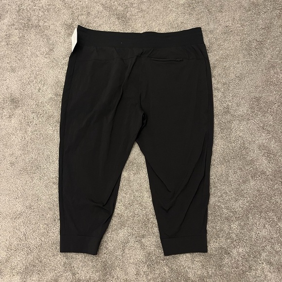 Athleta Jogger Pants - Picture 5 of 5